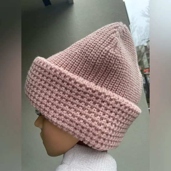 All Saints Blush Knit Beanie - Picture 4 of 17